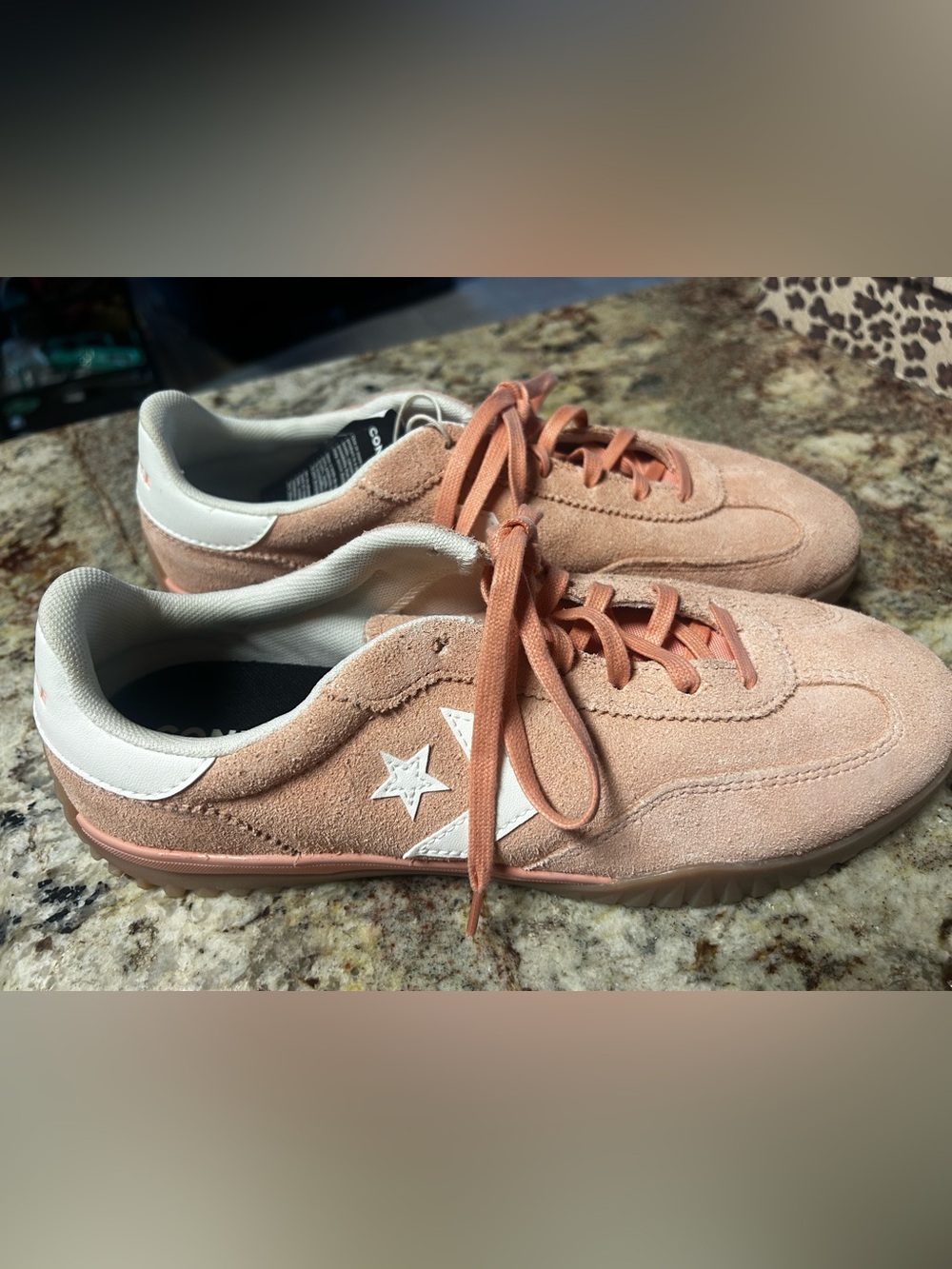 NWT Converse Unisex Suede Star Sneakers-Peach Blush/White Stars Men 9.5 Women 11